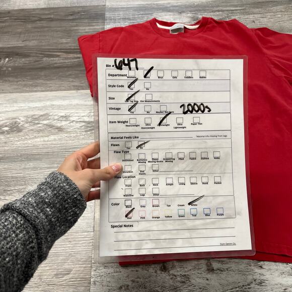 Nike Y2K 2000s Red & White Mens L Mini Swoosh Short Sleeve Cotton T-Shirt Sporty - Picture 8 of 8